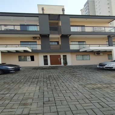 Apartamento para Venda em Balneário Piçarras 3 quartos próximo ao mar.